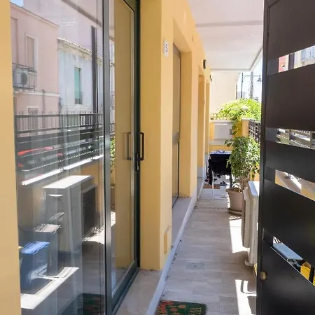 Ichnos Loft 33 דירה